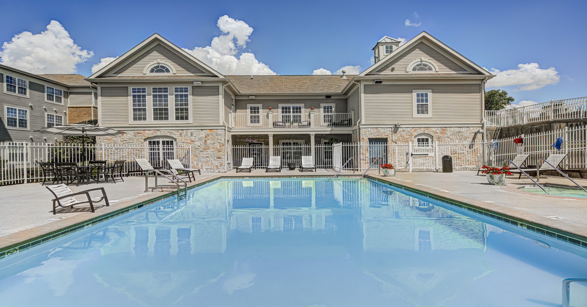 Stonebridge Pool 2